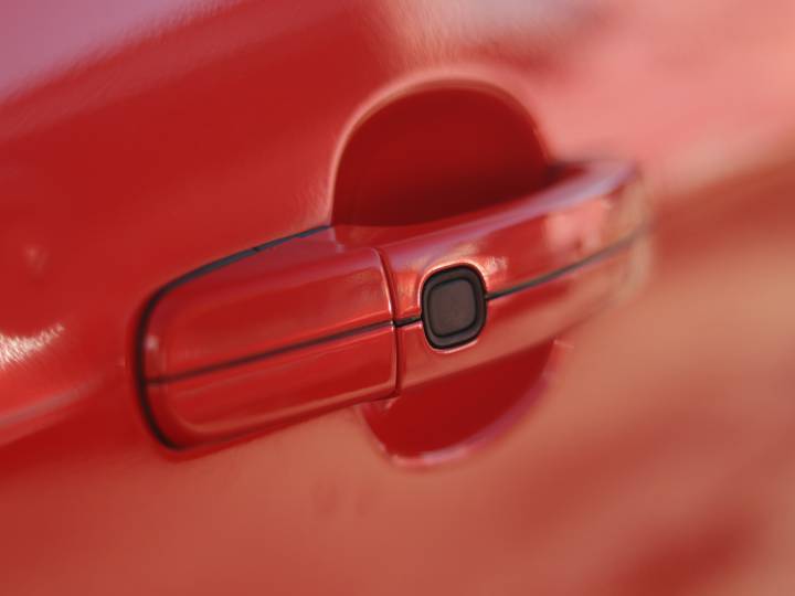 TECKWRAP CG06-HD Racing Red lakk autófólia - Ford Focus ST - 8 - Fotó - {PHOTO}