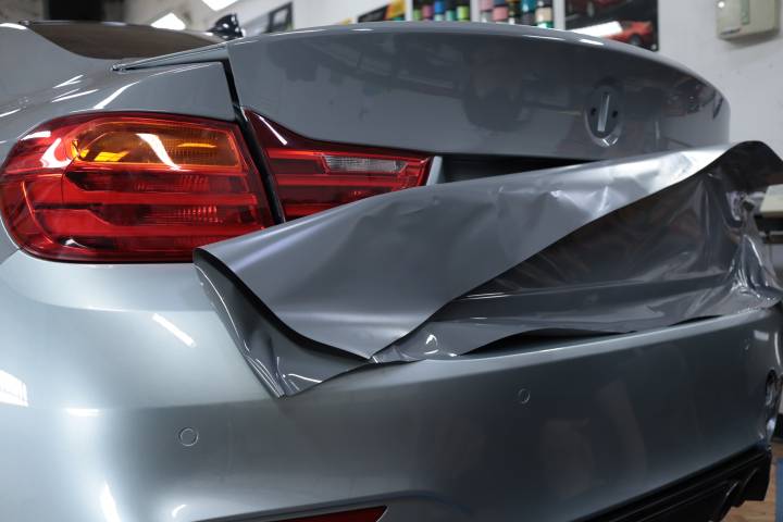 BMW fóliázás BMW M4 Teckwrap CG27-HD True Nardo Grey - {PHOTO}
