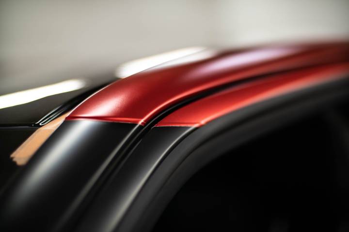 TECKWRAP VCH401-S Crimson Red matt króm autófólia - Toyota RAW4 SUV - 14 - Kép TECKWRAP VCH401-S Crimson Red matt króm autófólia - Toyota RAW4 SUV - 14 - Fotó - {PHOTO}