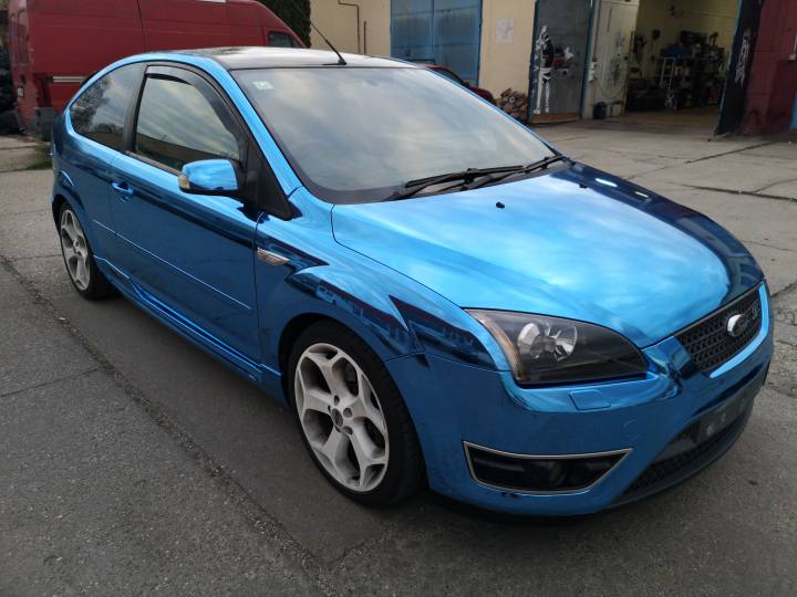 TECKWRAP CHM17-HD Light Blue fényes króm autófólia - Ford Focus ST - 1 - Kép TECKWRAP CHM17-HD Light Blue fényes króm autófólia - Ford Focus ST - 1 - Fotó - {PHOTO}