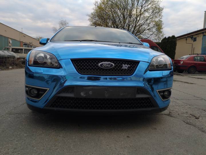 TECKWRAP CHM17-HD Light Blue fényes króm autófólia - Ford Focus ST - 2 - Kép TECKWRAP CHM17-HD Light Blue fényes króm autófólia - Ford Focus ST - 2 - Fotó - {PHOTO}