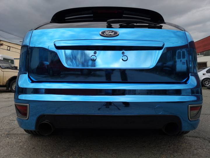 TECKWRAP CHM17-HD Light Blue fényes króm autófólia - Ford Focus ST - 6 - Kép TECKWRAP CHM17-HD Light Blue fényes króm autófólia - Ford Focus ST - 6 - Fotó - {PHOTO}