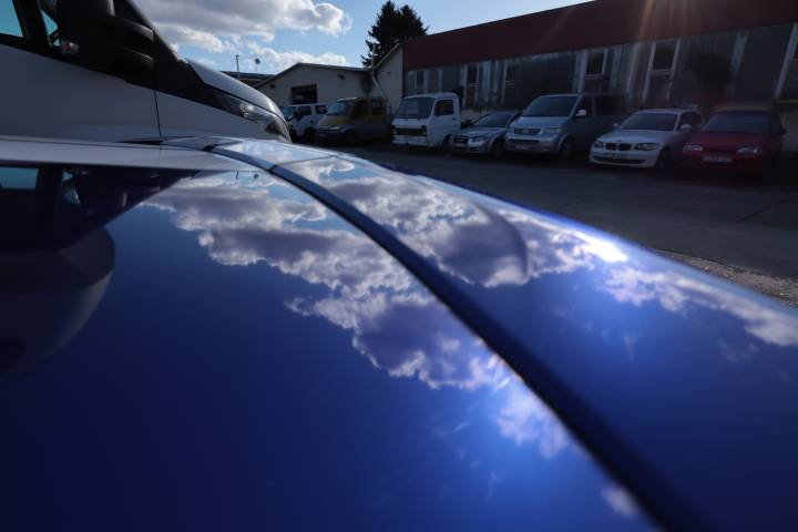 TECKWRAP RB02-HD Deep Blue fényes gyöngyház autófólia - 2 - Fotó - {PHOTO}