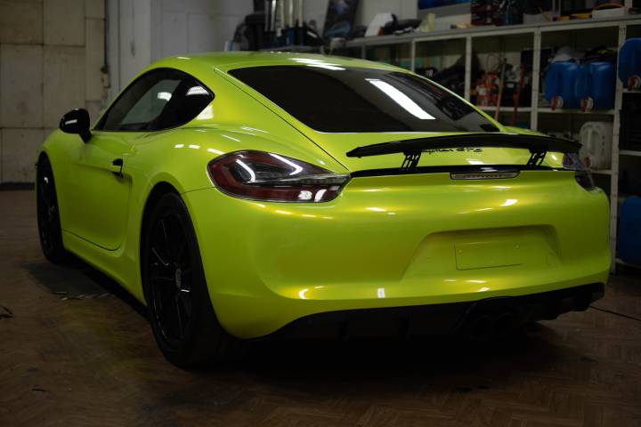 TECKWRAP RB07-HD Acid Lime fényes gyöngyház autófólia - Porsche Cayman - 10 - Fotó - {PHOTO}