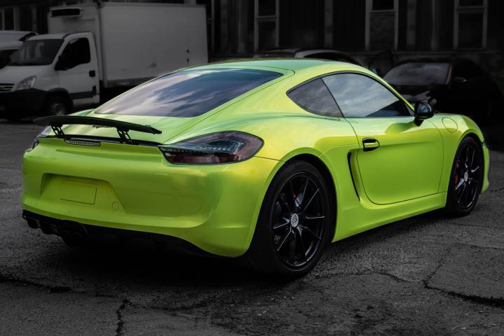 TECKWRAP RB07-HD Acid Lime fényes gyöngyház autófólia - Porsche Cayman - 4 - Fotó - {PHOTO}