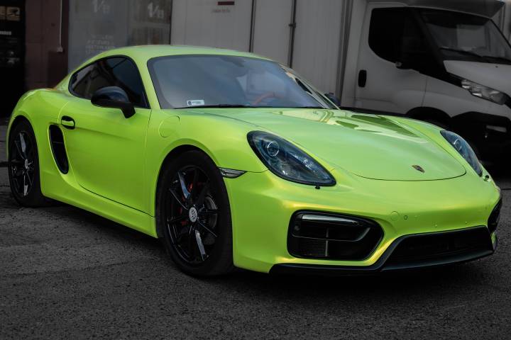 TECKWRAP RB07-HD Acid Lime fényes gyöngyház autófólia - Porsche Cayman - 6 - Fotó - {PHOTO}